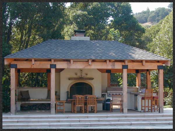 Covered garden rooms  - Barbara Safranek Design