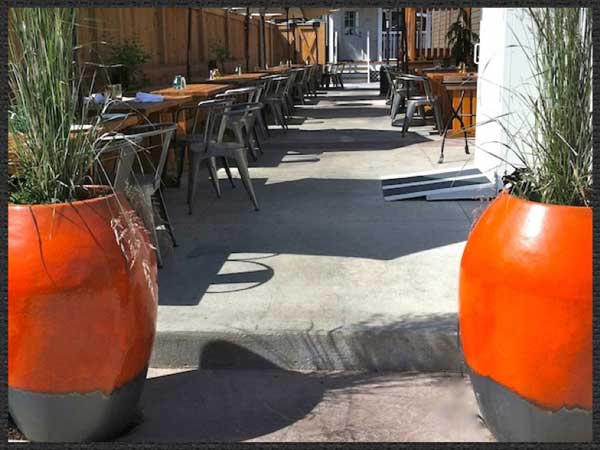 restaurant patio dining - Barbara Safranek Design